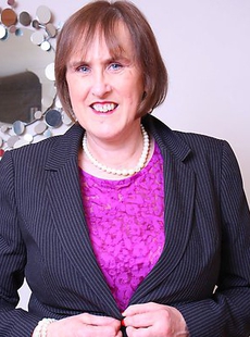 British naughty mature lady feeling horny