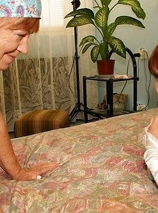 This hot babe gets licked by her mature hospita