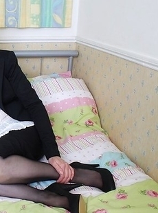 Naughty mature slut getting wet and wild