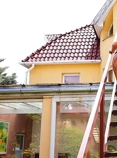 Horny blonde mature slut takes a walk outside