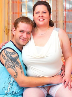 Big mature mama playing with her toy boy