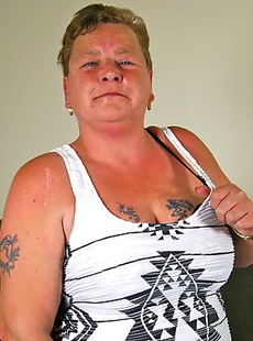 This big mama loves to play around on her bed