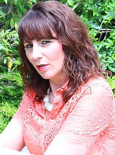 Naughty housewife from the UK gets horny in her garden