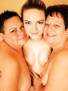 A naughty old and young lesbian threesome